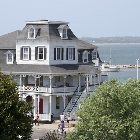 Inn At Old Harbor Нью-Шорхэм Экстерьер фото