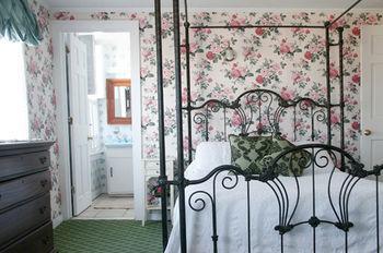 Inn At Old Harbor Нью-Шорхэм Экстерьер фото